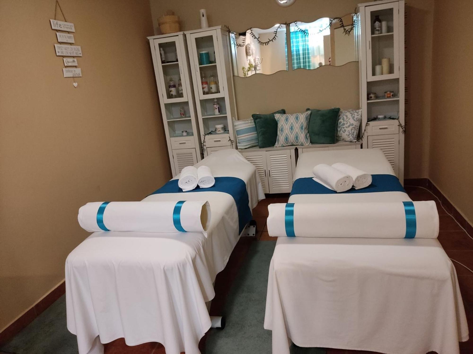 Calimbra Wellness Hotel Superior Miskolc Ngoại thất bức ảnh