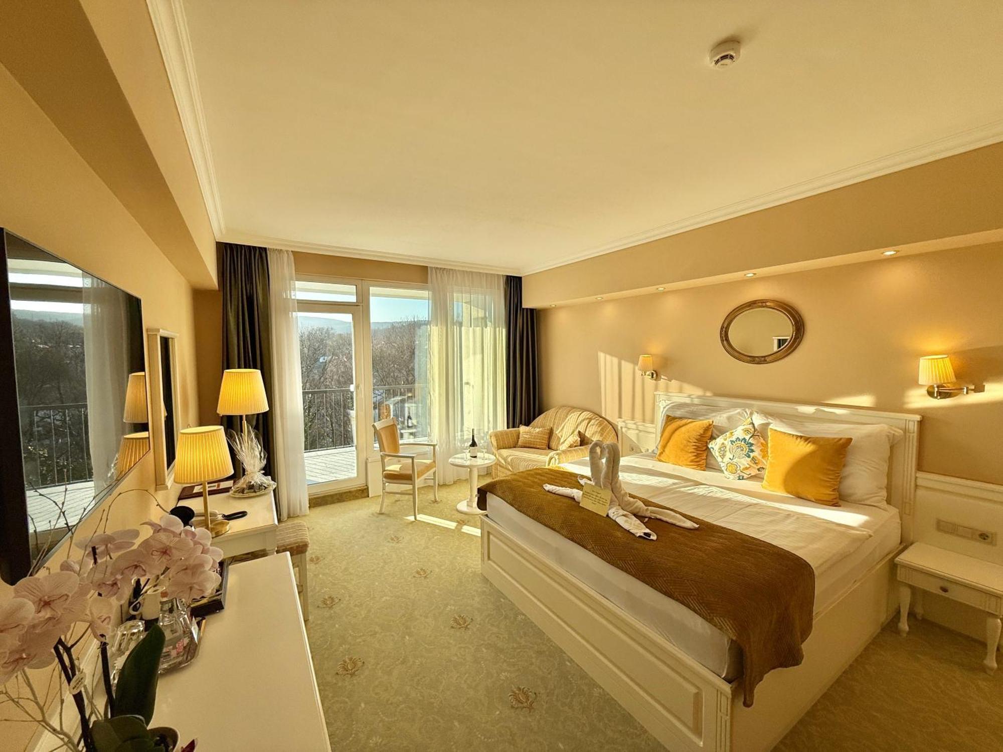Calimbra Wellness Hotel Superior Miskolc Ngoại thất bức ảnh