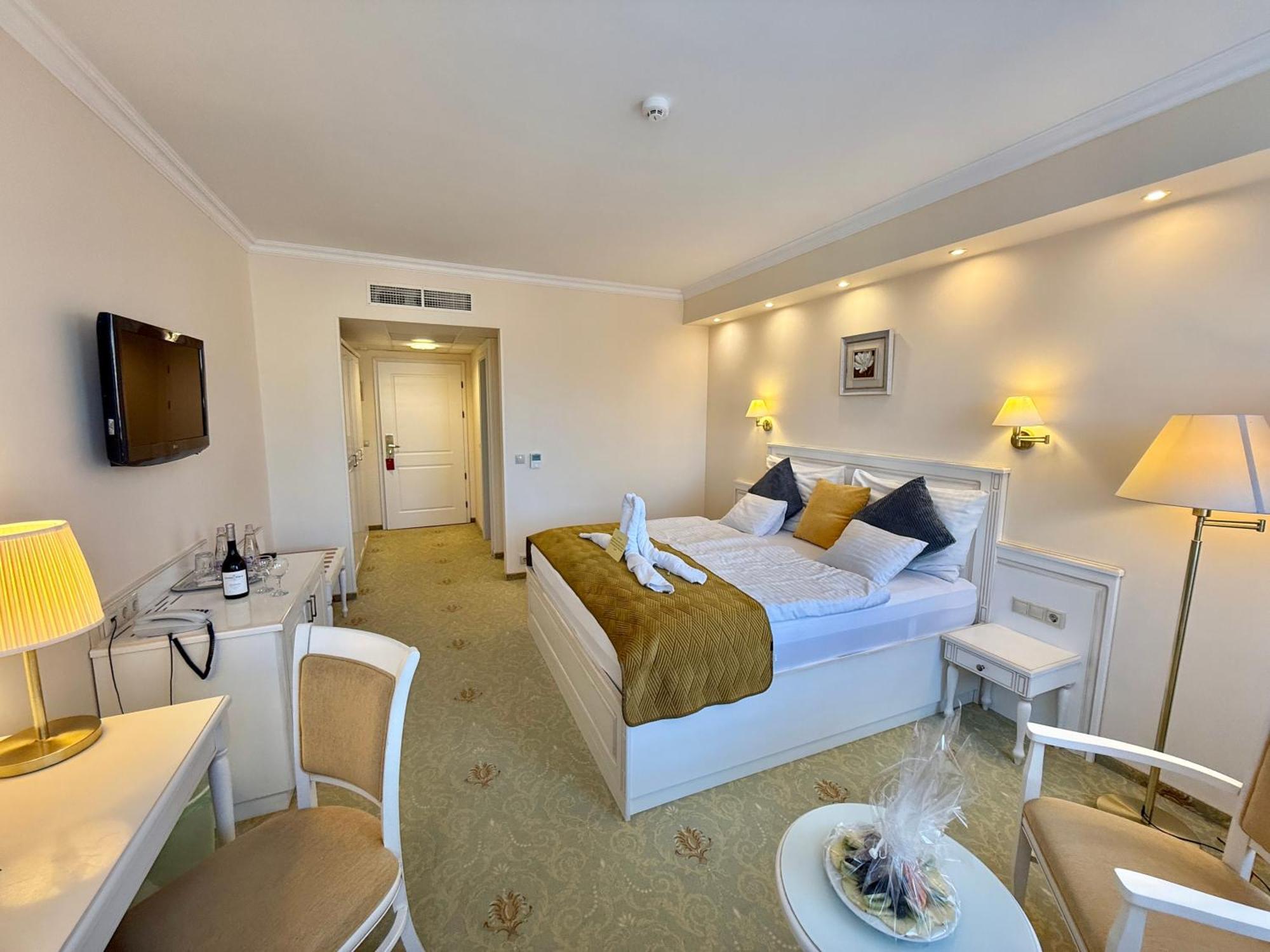 Calimbra Wellness Hotel Superior Miskolc Ngoại thất bức ảnh