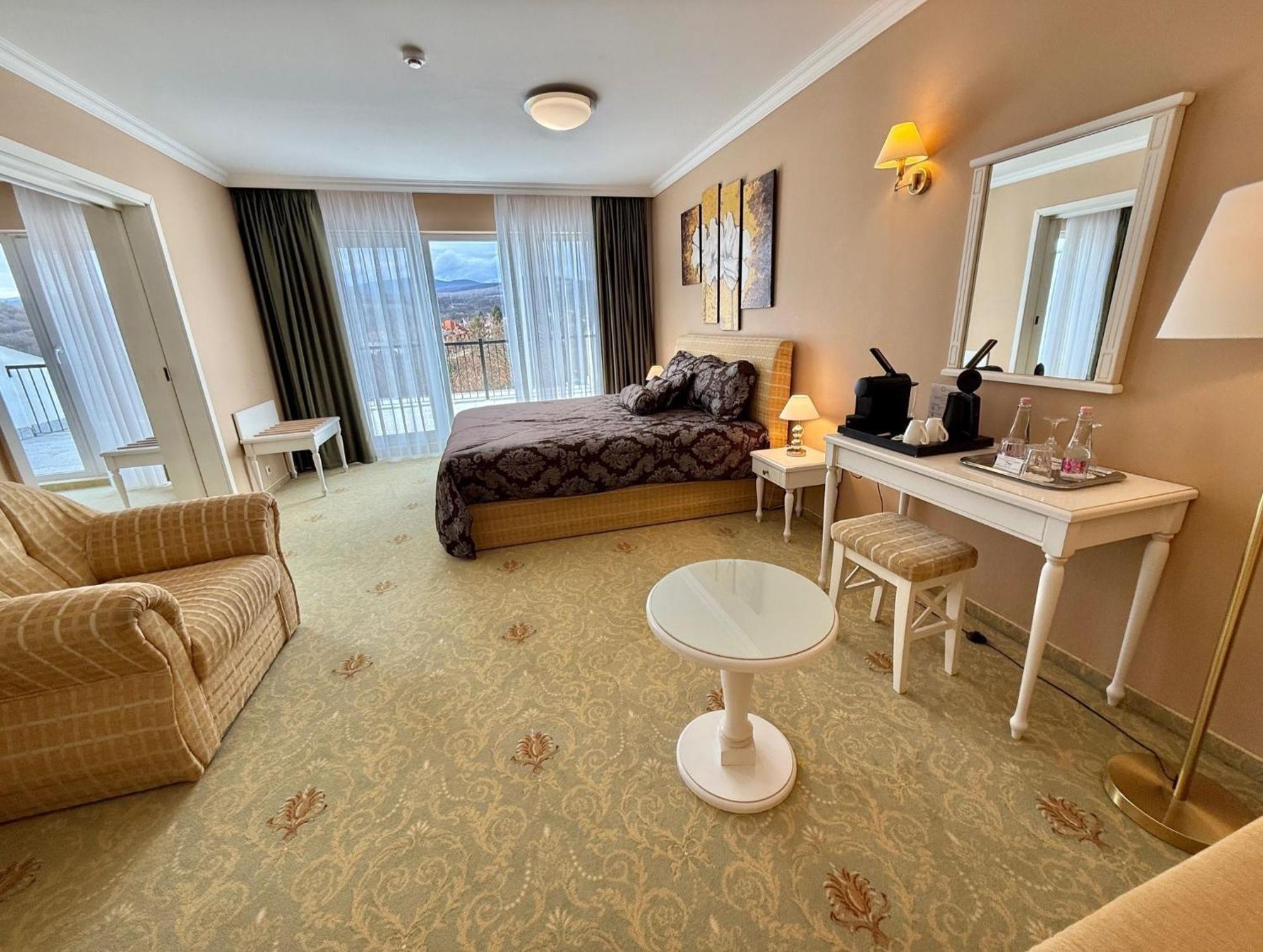 Calimbra Wellness Hotel Superior Miskolc Ngoại thất bức ảnh