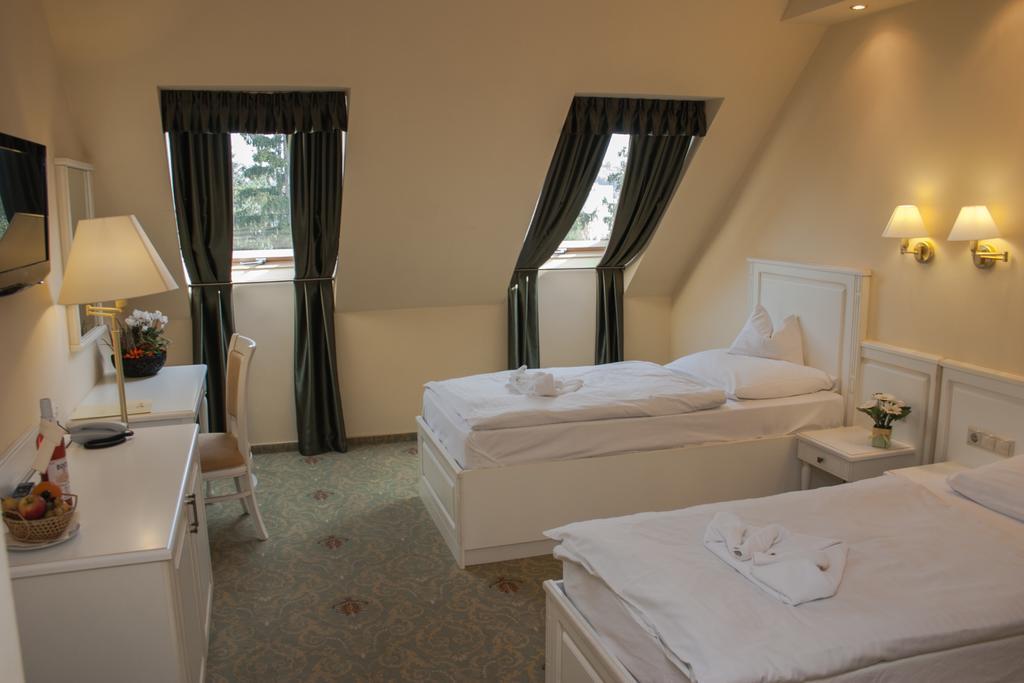 Calimbra Wellness Hotel Superior Miskolc Ngoại thất bức ảnh